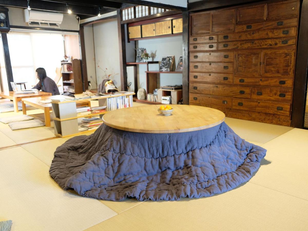 Hostel & Tatami Bar Uchikobare -内子晴れ- Екстериор снимка