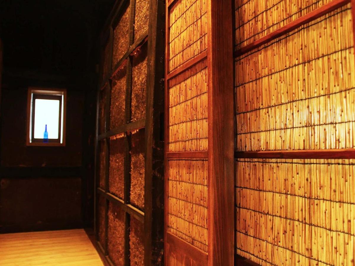 Hostel & Tatami Bar Uchikobare -内子晴れ- Екстериор снимка
