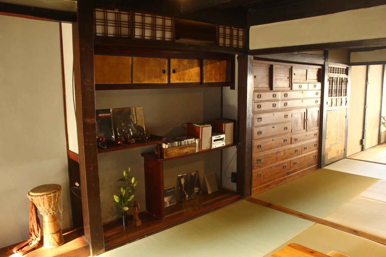 Hostel & Tatami Bar Uchikobare -内子晴れ- Екстериор снимка