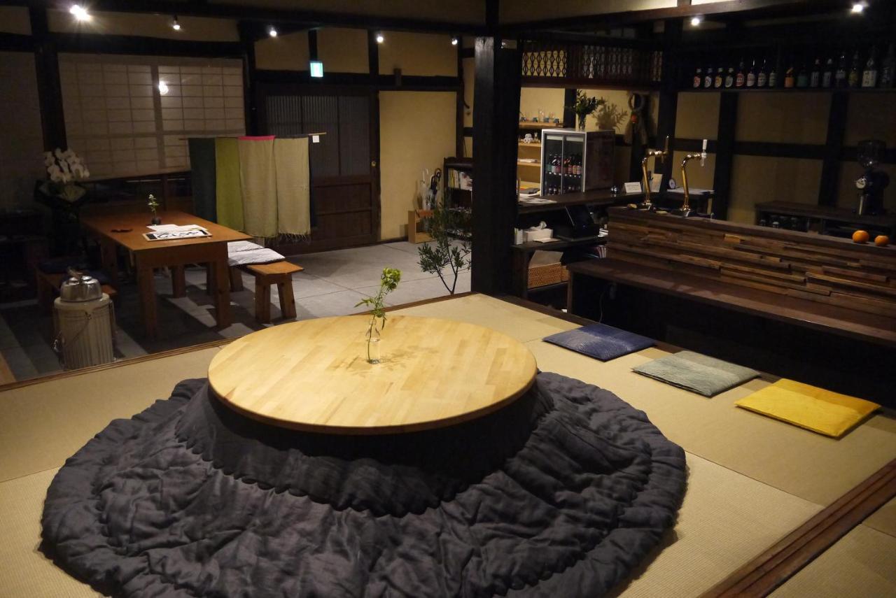 Hostel & Tatami Bar Uchikobare -内子晴れ- Екстериор снимка