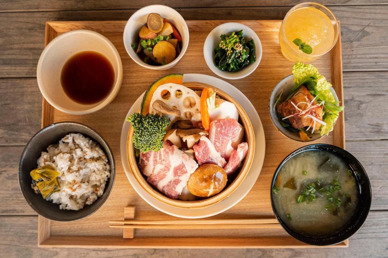 Hostel & Tatami Bar Uchikobare -内子晴れ- Екстериор снимка